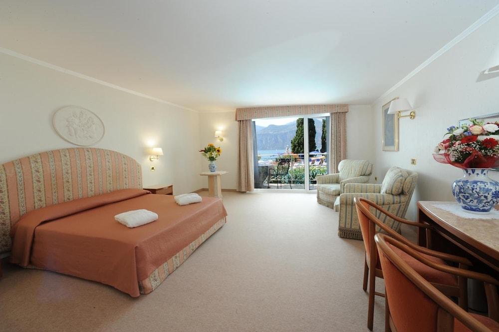 Hotel Excelsior Bay Malcesine Extérieur photo