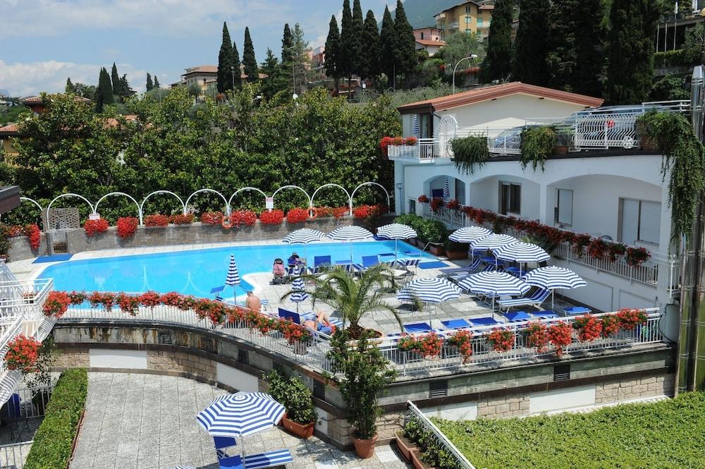 Hotel Excelsior Bay Malcesine Extérieur photo
