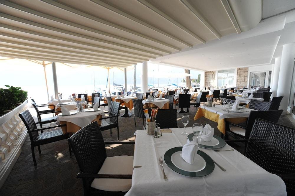 Hotel Excelsior Bay Malcesine Extérieur photo